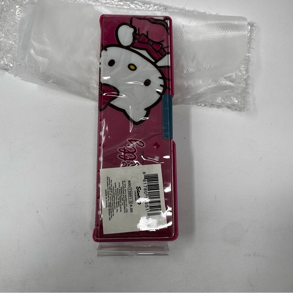 NEW 2013 Sanrio Double Sided Magnetic Hello Kitty Pencil Case Purple Vinyl NEW - Picture 4 of 7